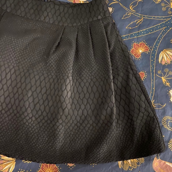 Jennifer Lopez Snakeskin Skirt - Picture 2 of 8